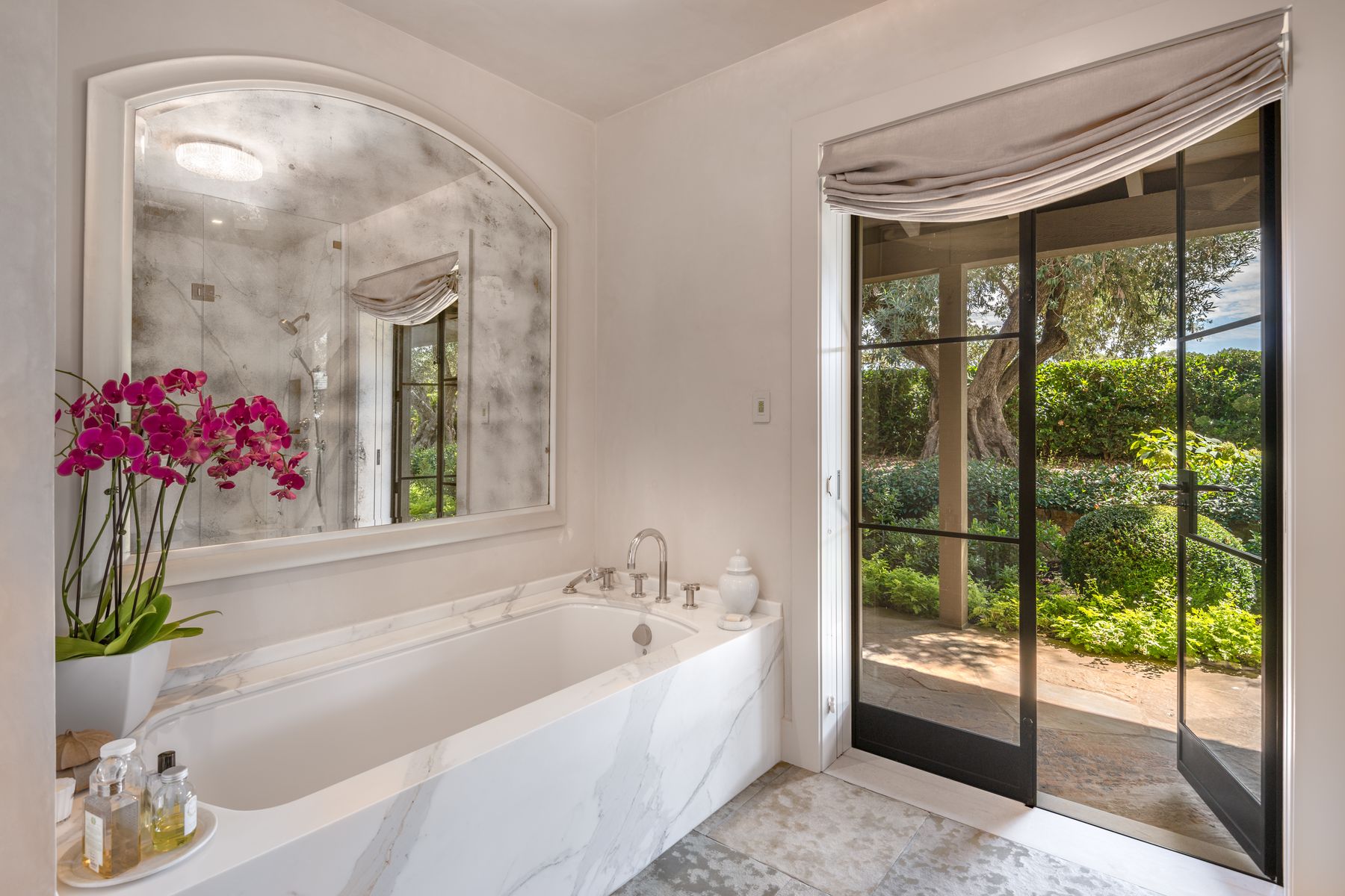 Tour a Luxurious Wine Country Estate | Art of Living by Sotheby's ...